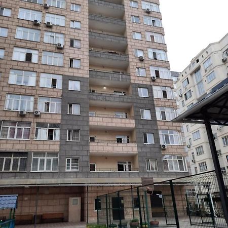Diplomat Apartments Бишкек Экстерьер фото