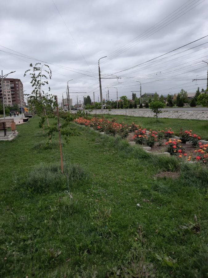 Diplomat Apartments Бишкек Экстерьер фото